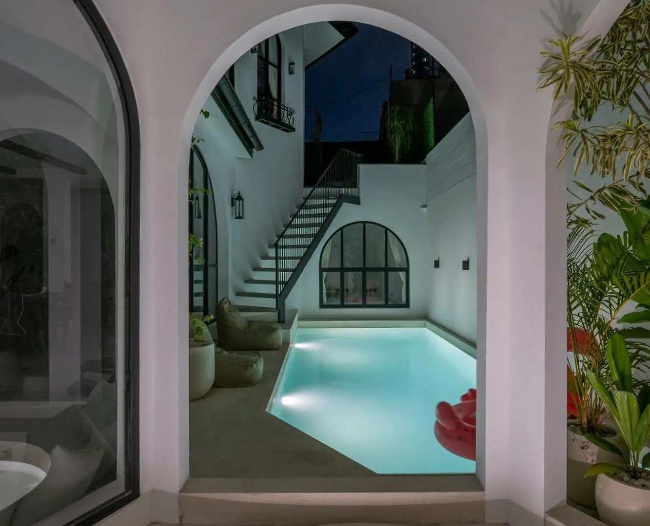 New Modern Villa Near Atlas, Finns Beach Clubs Canggu  Indonesia